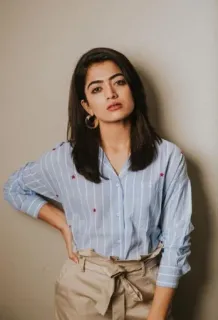 🍑 a0b031a8 Rashmika Mandanna, Actrice indienne, Bollywood, Portrait, Mode, Femme, Célébrité whatsapp sticker