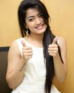 🍑 a26061b4 Inspirationtatoo femme, portrait, actrice, mannequin, pouce levé, inspiration whatsapp sticker