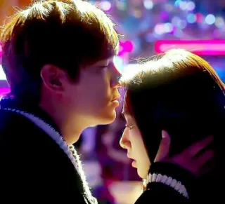 💑 cf5bdf92 pareja, romance, amor, asiático, intimidad, cariño whatsapp sticker