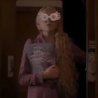 🙂 775e5512 Luna Lovegood Harry Potter THE QUIBBLER Полумна Лавгуд, Гарри Поттер, Придира, Спектральные очки, Книжный персонаж telegram sticker