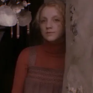 🙂 b7bc3dc3 Luna Lovegood Harry Potter Луна Лавгуд, Гарри Поттер, персонаж, мир волшебства, блондинка, фэнтези telegram sticker