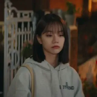 🤍 2c89e7f0 BE BOYFRIEND gadis, hoodie, potret, remaja, pakaian whatsapp sticker