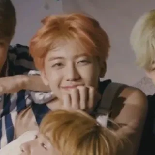 💛 f081664e whatsapp sticker