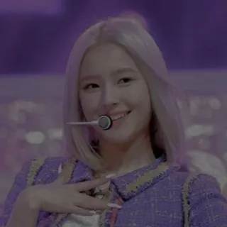 ✨ 6a53b2b7 femme, chanteuse, portrait, personne, célébrité, idole telegram sticker