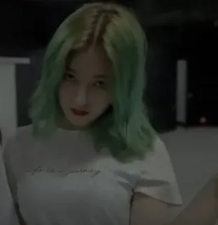 ✨ 917e0fb5 might be journey personne, femme, cheveux verts, t-shirt telegram sticker