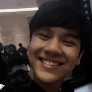 ⚽ 933be377 osoba, uśmiech, szczęśliwy, portret, twarz whatsapp sticker