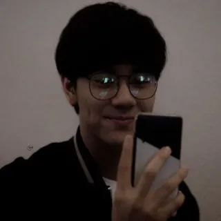 ⚽ e0a3c644 osoba, mężczyzna, okulary, selfie, portret whatsapp sticker