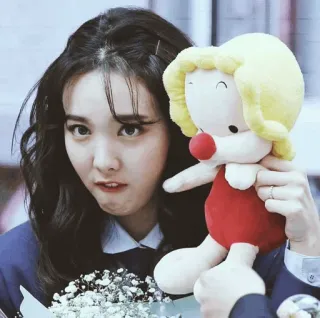 🖇 2cea1e97 mujer, muñeca, retrato, pelo, persona, lindo whatsapp sticker