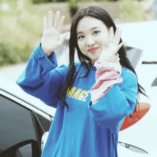 🕸 6a6b5cbe ANGE mujer, chica, kpop, ídolo, linda, sonriendo whatsapp sticker