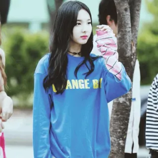 🕸 888779c8 CHANGE BOY moda, mujer, kpop, chica, adolescente, suéter whatsapp sticker