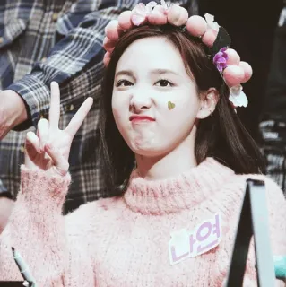 🕸 e3f58f55 Nayeon 나연 Nayeon, K-pop, cantante, Twice whatsapp sticker