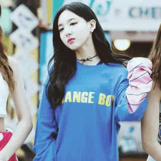 🖇 e836946e ANGE BOY K-pop, Grupo de chicas, Cantante, Mujer, Moda whatsapp sticker