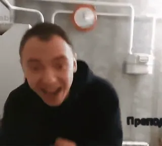 🤙 8af5baa2 Прятоко telegram sticker