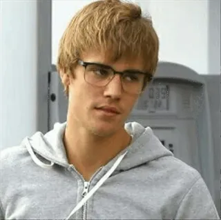 😒 24032f28 persona, uomo, occhiali, ritratto, felpa con cappuccio, casual telegram sticker