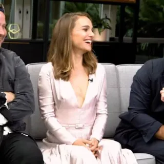 🍄 3e922439 Natalie Portman 女優, 有名人, 女性, ポートレート telegram sticker