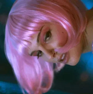 🔮 f65a4077 portrait, woman, pink hair, face whatsapp sticker