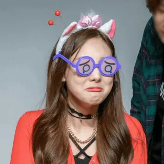 ☕️ 2d85f063 K-поп, Женщина, Очки, Смешной, Милый, Девушка, Ободок единорога telegram sticker