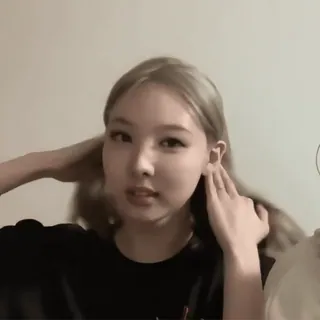 🕸 14e3a34f Nayeon kpop, idol, piosenkarka, nayeon, twice, kobieta telegram sticker