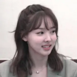 🐰 38c1f480 donna, persona, ritratto, sorriso, primo piano telegram sticker