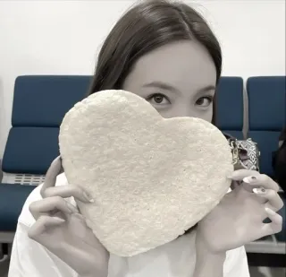 🥛 de7f255f osoba, serce, kobieta, miłość, ciastko telegram sticker