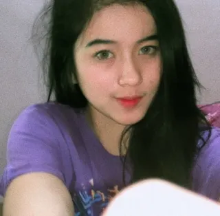 🌸 5a027837 femme, selfie, portrait, fille, jolie telegram sticker