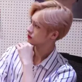 🤔 250c0521 telegram sticker