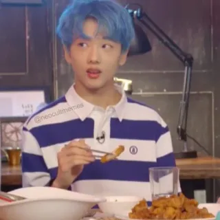 🍗 8ce70a71 @neocultmemes อาหาร, กิน, คน, เอเชีย, kpop telegram sticker