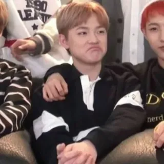 ☹ ae4daca3 telegram sticker