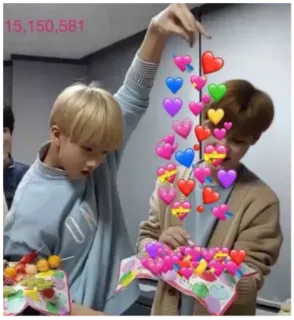 ❤️ 8530edb7 15,150,581 corazones, afecto, amor, gente, kpop whatsapp sticker