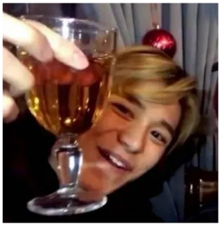 🍷 f03e4838 persona, bebida, salud, celebración, vaso whatsapp sticker