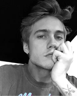 ➰ 2152d153 telegram sticker