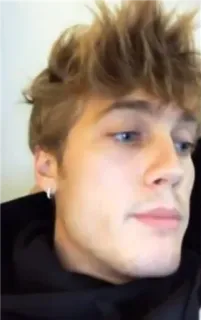 🌟 4754bb5e Person, Mann, Porträt, Gesicht, Selfie, Blonde Haare telegram sticker