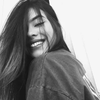 😂 cbf1efc8 portret, vrouw, glimlach, zwart-wit, persoon, blij telegram sticker