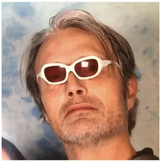 😎 0827ff3f Mads Mikkelsen 배우, 유명인, 선글라스, 인물 사진, 매즈 whatsapp sticker