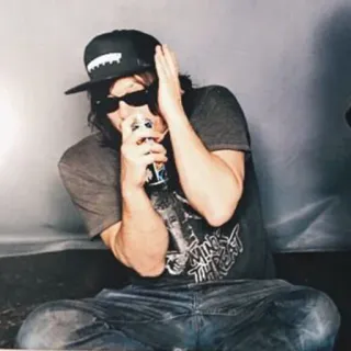 🙈 4c77bf8b whatsapp sticker