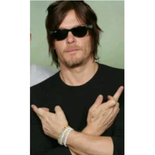 😎 5d98014d dedo corazón, gesto ofensivo, Norman Reedus, actor, famoso whatsapp sticker