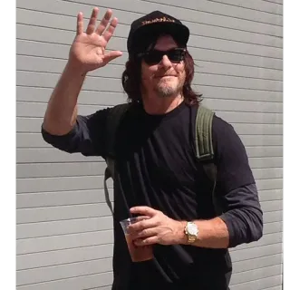 🖐 958e4441 Norman Reedus actor, celebridad, saludando, hombre whatsapp sticker