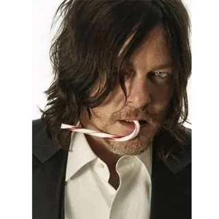 😏 cdb0b59d hombre, bastón de caramelo, retrato, actor, Norman Reedus, persona whatsapp sticker