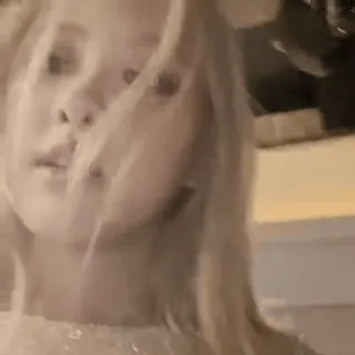 👩‍❤️‍💋‍👩 7db3ba5e whatsapp sticker