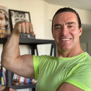 💪 61b6c3fe man, fitness, spieren, biceps, atleet, workout, sportschool telegram sticker