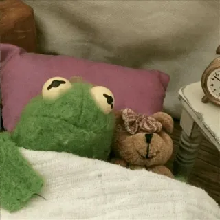 😵 95f37e3c Kermit Ếch Xanh, Muppets, gấu bông, giờ đi ngủ, dễ thương, buồn ngủ, con rối telegram sticker