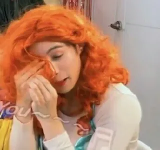 👰‍♂ bd6410c2 You mujer, pelo naranja, chica, cara, persona telegram sticker