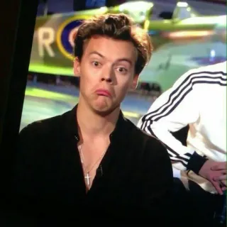 🥀 03f2d977 Harry Styles célébrité, personne, chanteur, expression whatsapp sticker