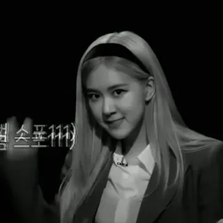 👒 10fd7298 뱄 스포 111) ผู้หญิง, คน, ภาพเหมือน, ขาวดำ whatsapp sticker