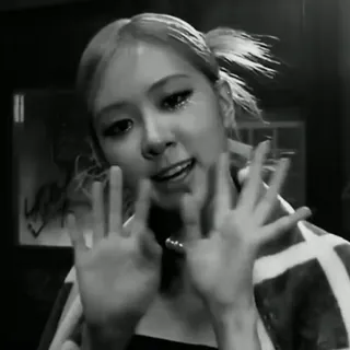 👒 8c97fe1b คน, ผู้หญิง, ภาพเหมือน, ขาวดำ, สีเดียว whatsapp sticker