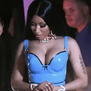 🌷 8e7d4cde Nicki Minaj female, singer, woman, celebrity, minaj, nicki minaj whatsapp sticker