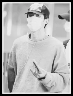 ⛓ c745a4fe homme, masque, signe paix, personne, décontracté, noir et blanc telegram sticker