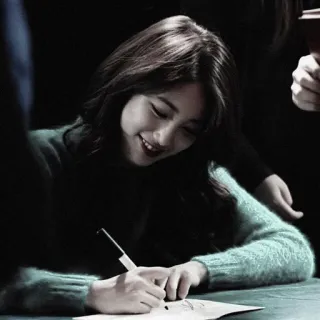 🌫 e3212d62 kobieta, podpis, długopis, portret, pisanie telegram sticker