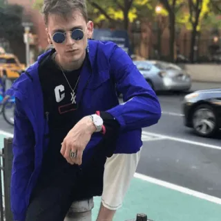 ➿ 7949506e Machine Gun Kelly MGK, 머신 건 켈리, 음악가, 유명인, 래퍼, 인물 사진 telegram sticker