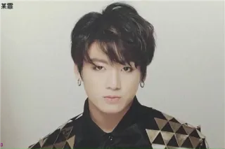 😑 09bf7eed 某靠 человек, kpop, певец, портрет telegram sticker